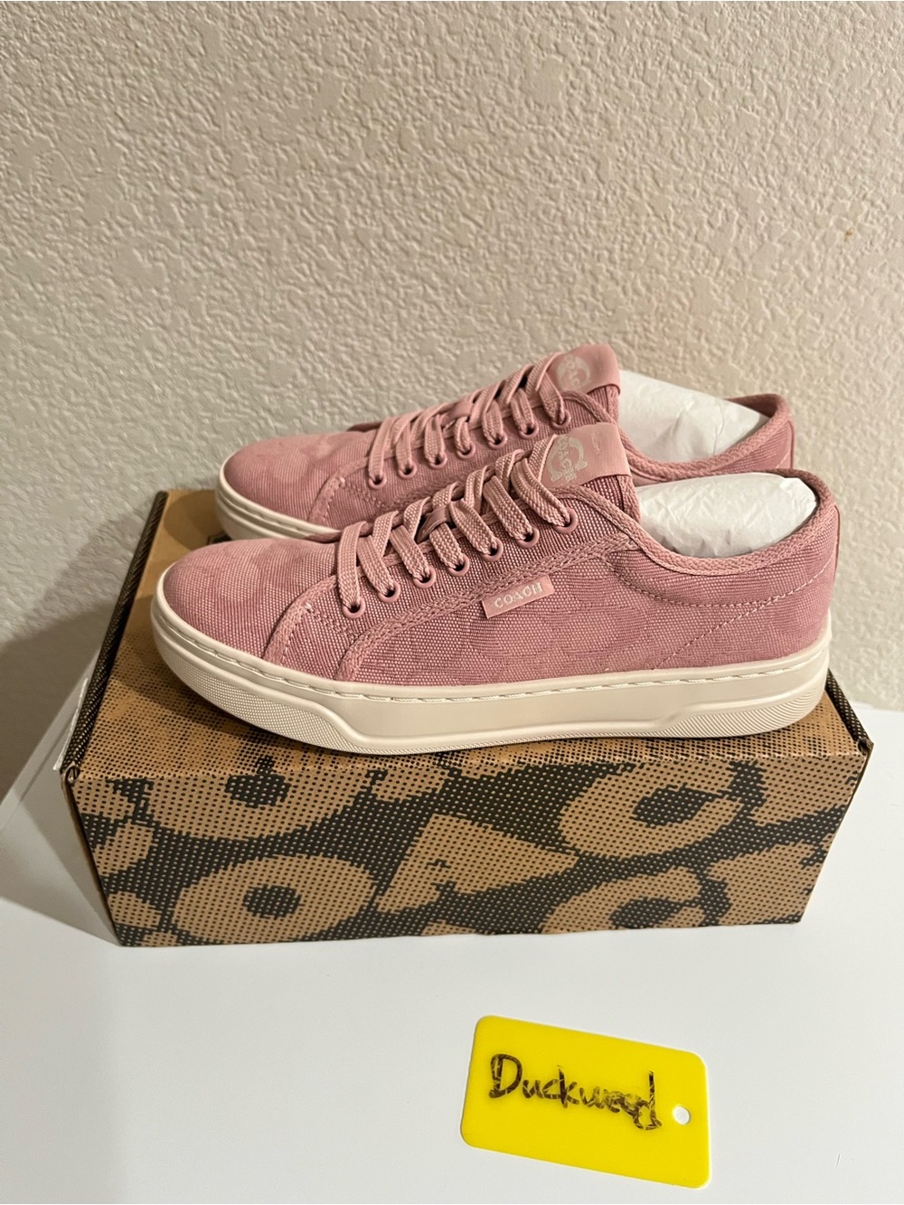 Coach Canvas Sneaker Carnation Chalk
Women NIB